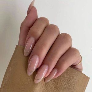 Meet your Posher, Eliana!